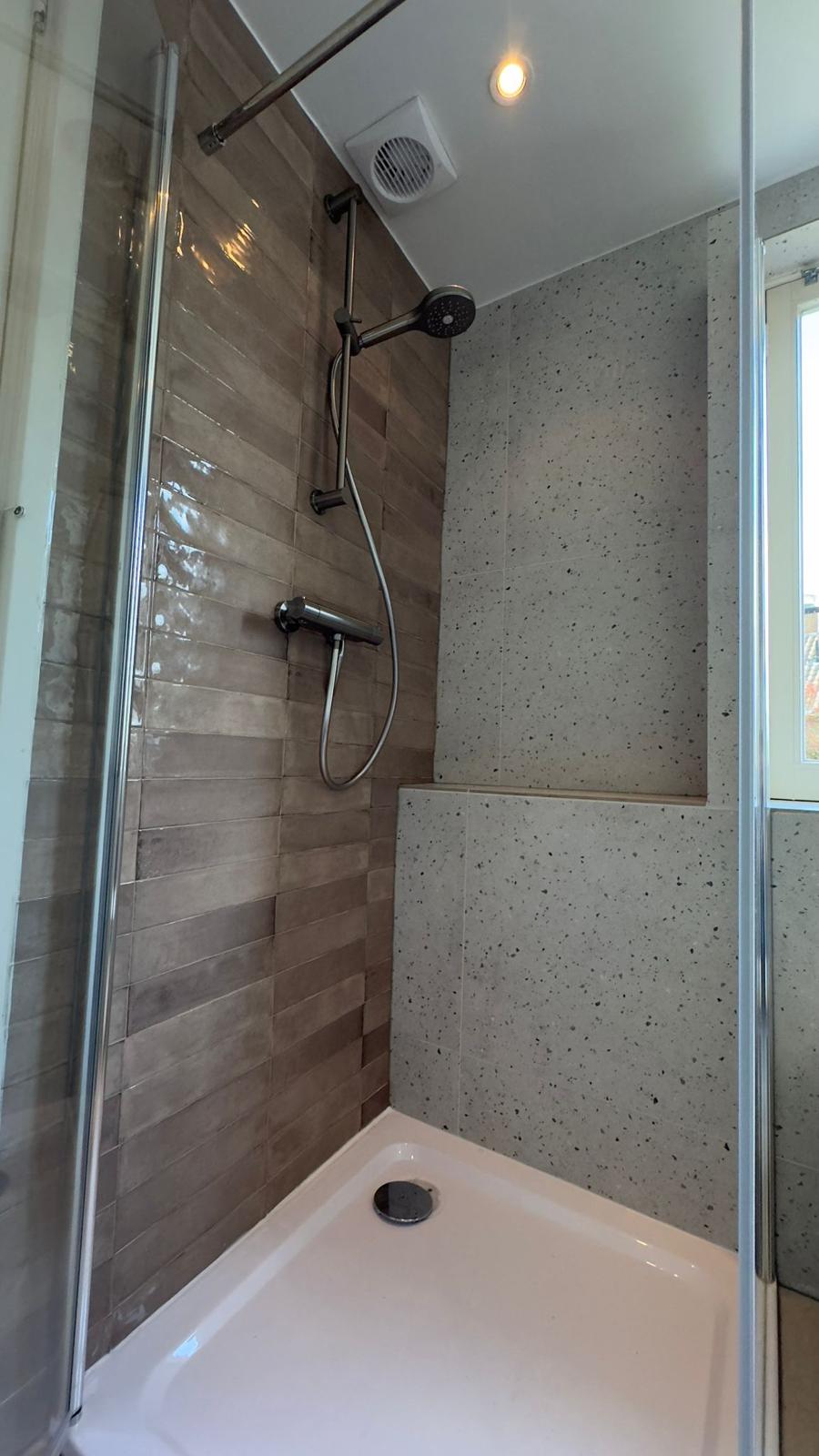 Volledige Badkamer Renovatie in Jaren '30 Woning te Tilburg