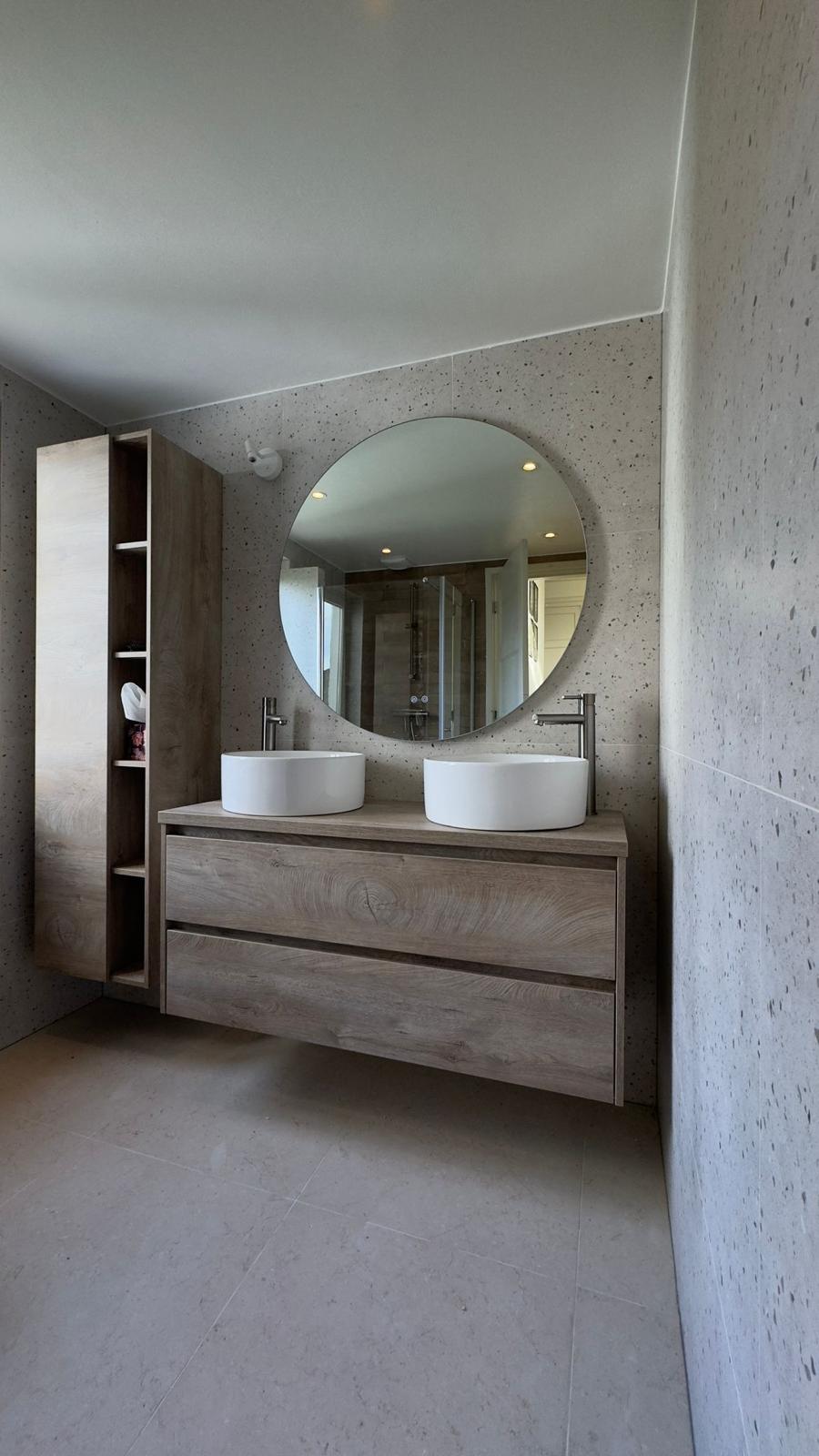 Volledige Badkamer Renovatie in Jaren '30 Woning te Tilburg