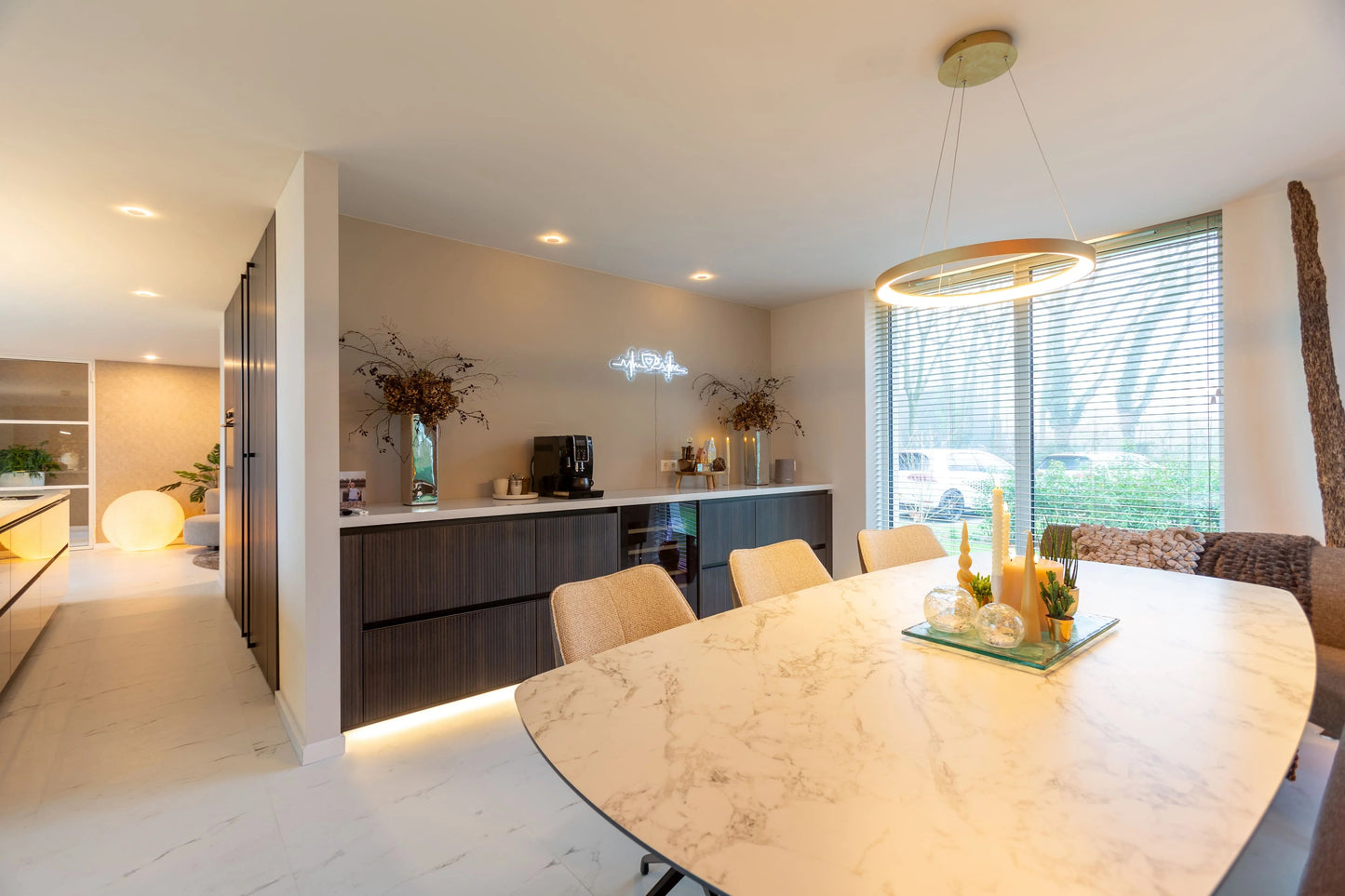 VRIJSTAANDE VILLA - VOLLEDIGE RENOVATIE EN UITBREIDING