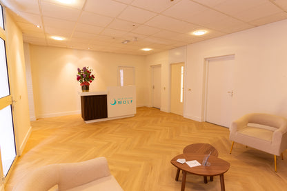 Complete Renovatie van Hair Clinic Wolf: Luxe, Comfort en Functionaliteit